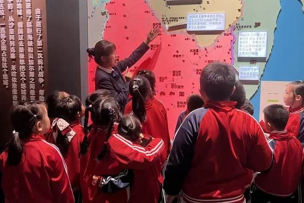 瑷珲历史陈列馆“国家版图知识宣传教育”研学活动。
